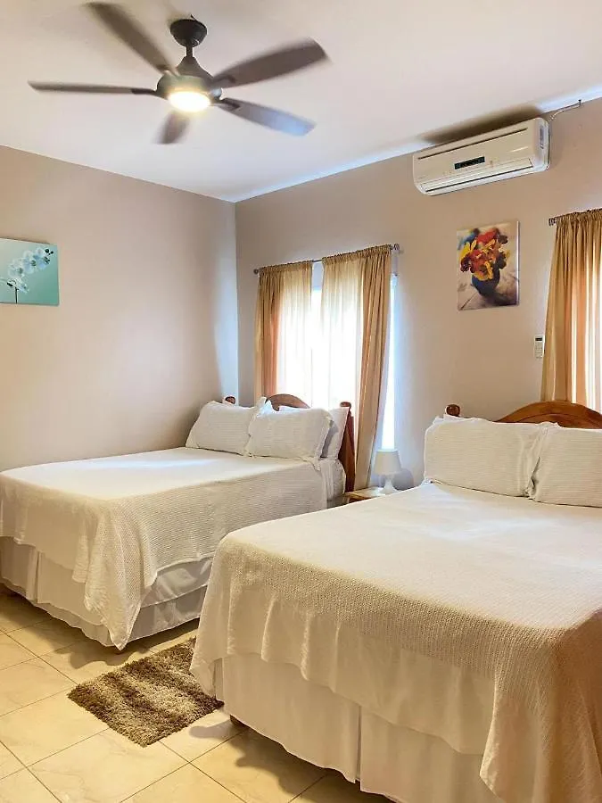 5-Bed Villa And Pool In Runaway Bay Jamaica Cardiff Hall
