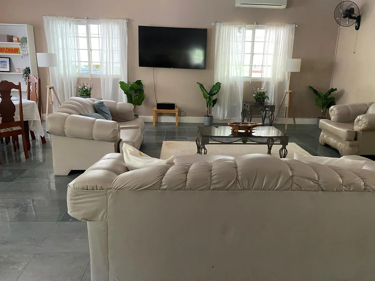 5-Bed Villa And Pool In Runaway Bay Jamaica Cardiff Hall